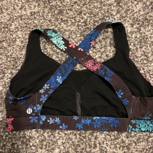 Lululemon In a Flash Bra - Size 10 - Picture 2 of 3